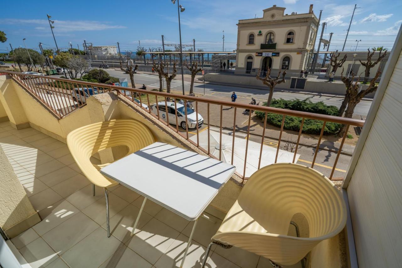 Homeholidaysrentals Destan - Costa Barcelona Pineda de Mar Ngoại thất bức ảnh