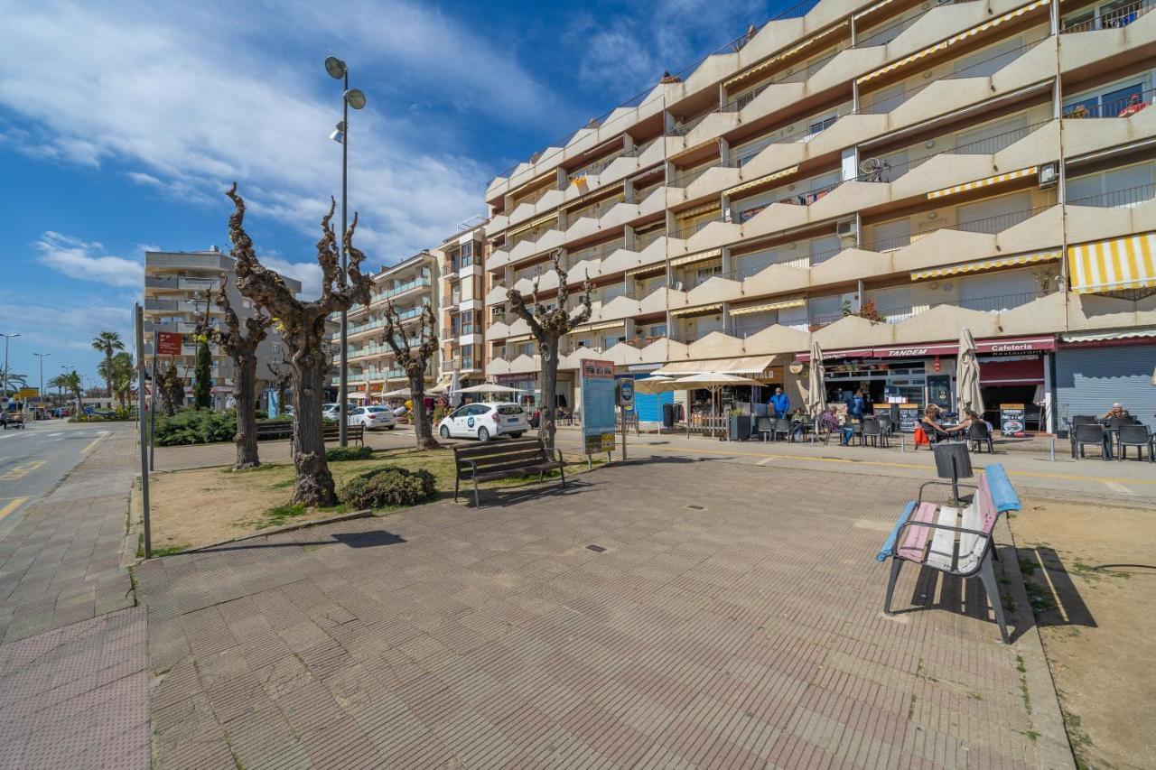 Homeholidaysrentals Destan - Costa Barcelona Pineda de Mar Ngoại thất bức ảnh